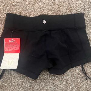 NWT lululemon black shorts size 8